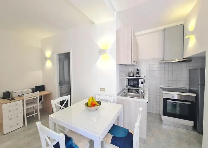 Tiberio House & * Capri