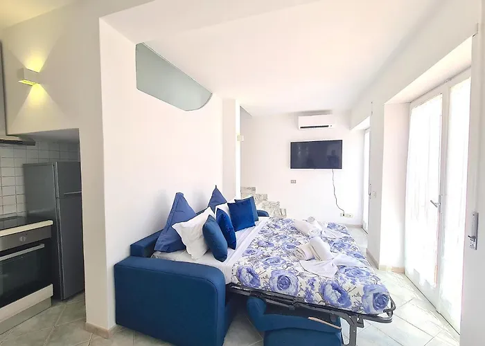 Apartment Tiberio House & *